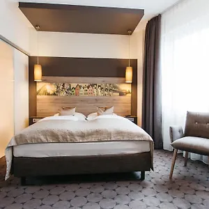 3* Otel Sion